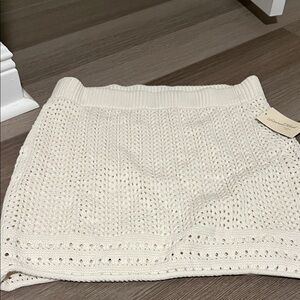 Elegant Cream Knit Skirt